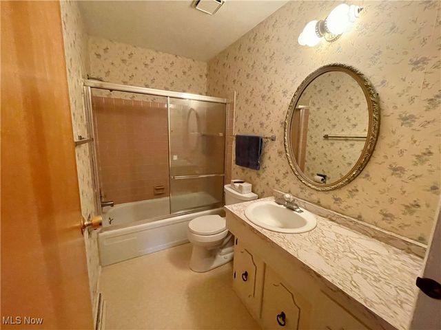 180 Atterbury Boulevard, Hudson, OH 44236