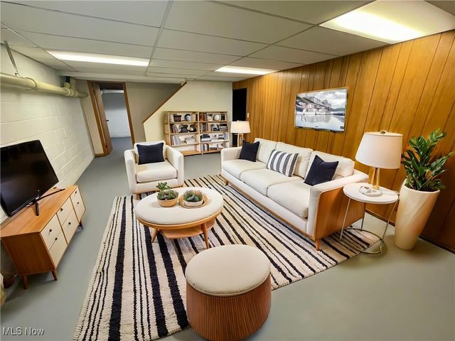 180 Atterbury Boulevard, Hudson, OH 44236