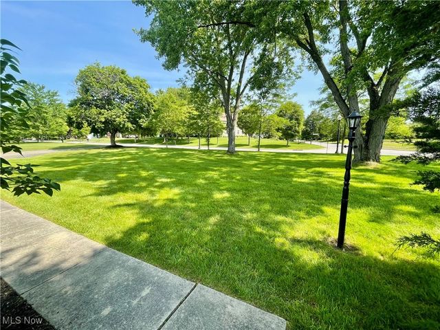 180 Atterbury Boulevard, Hudson, OH 44236