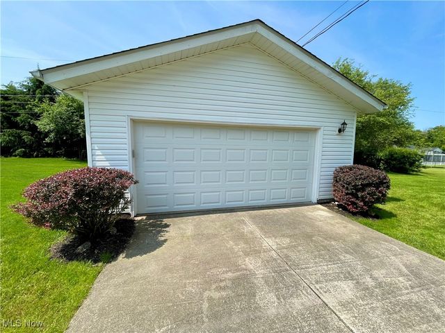 180 Atterbury Boulevard, Hudson, OH 44236