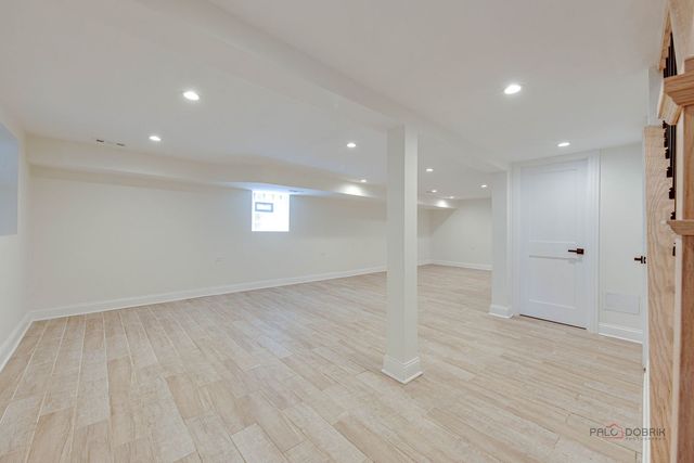 1826 W Farragut Avenue, Chicago, IL 60640