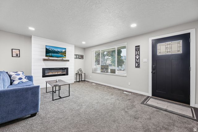 251 W COLORADO DR, Midvale, UT 84047