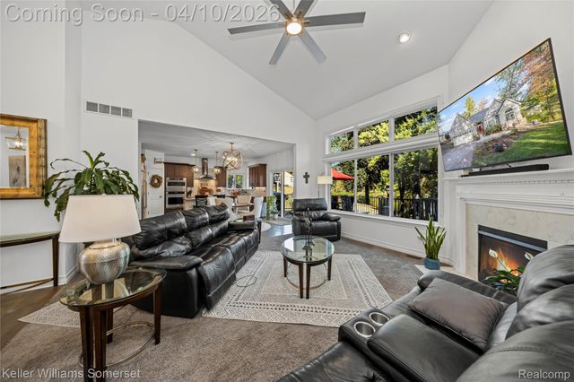 70 Lakeview Drive, Addison Township, MI 48370