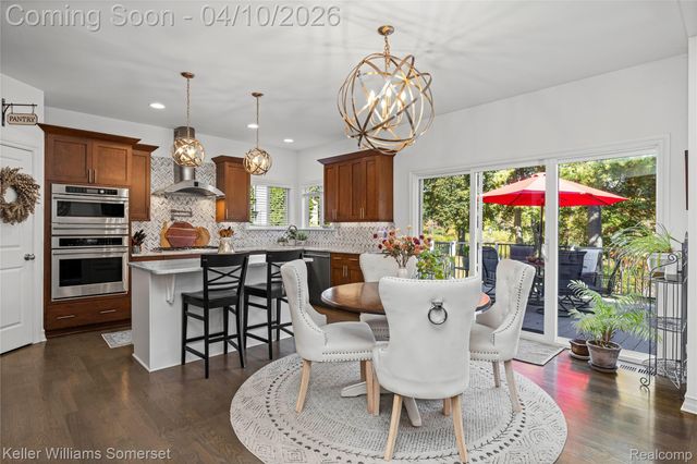 70 Lakeview Drive, Addison Township, MI 48370