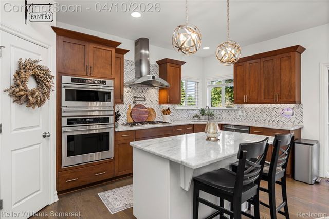 70 Lakeview Drive, Addison Township, MI 48370