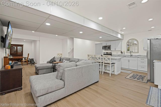 70 Lakeview Drive, Addison Township, MI 48370