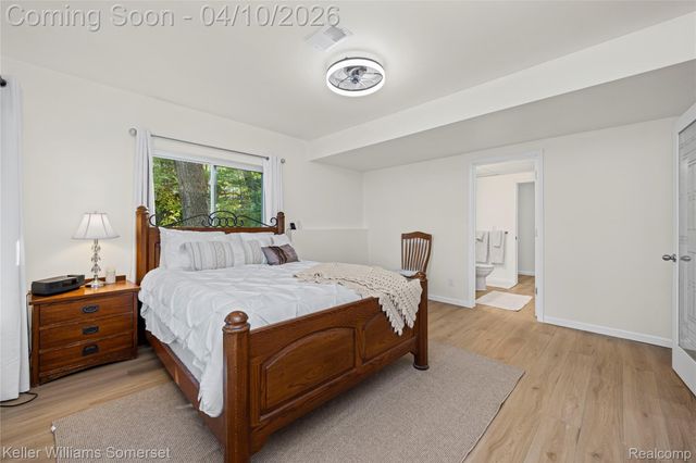70 Lakeview Drive, Addison Township, MI 48370