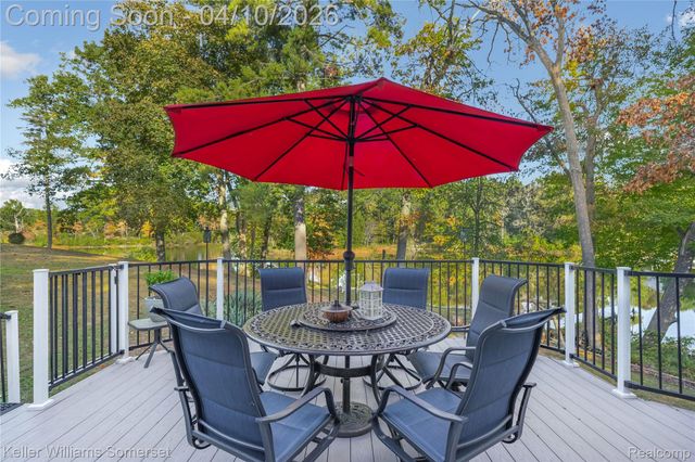 70 Lakeview Drive, Addison Township, MI 48370