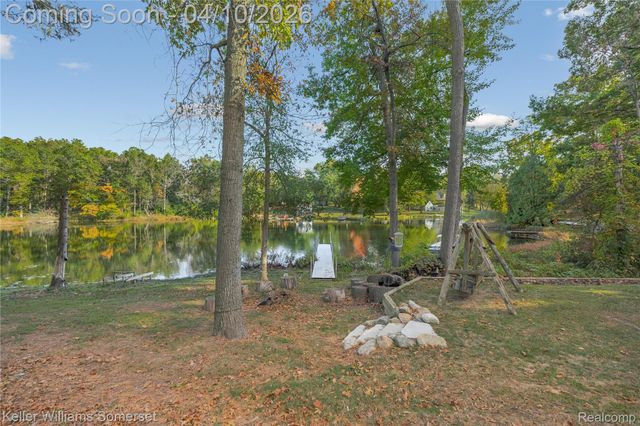 70 Lakeview Drive, Addison Township, MI 48370