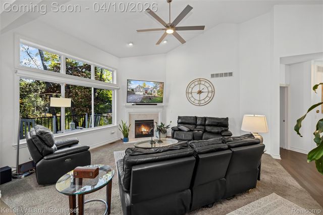 70 Lakeview Drive, Addison Township, MI 48370