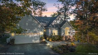 70 Lakeview Drive, Addison Township, MI 48370