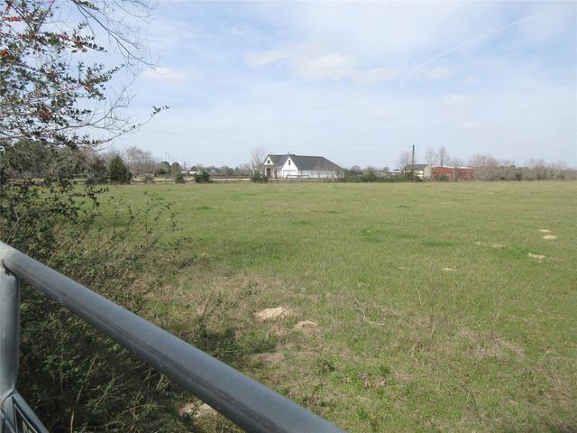 37280 Clapp Road, Brookshire, TX 77423
