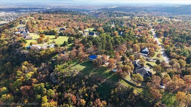 3900 Wylie Road, Poteau, OK 74953