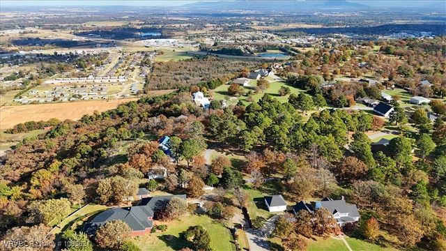 3900 Wylie Road, Poteau, OK 74953