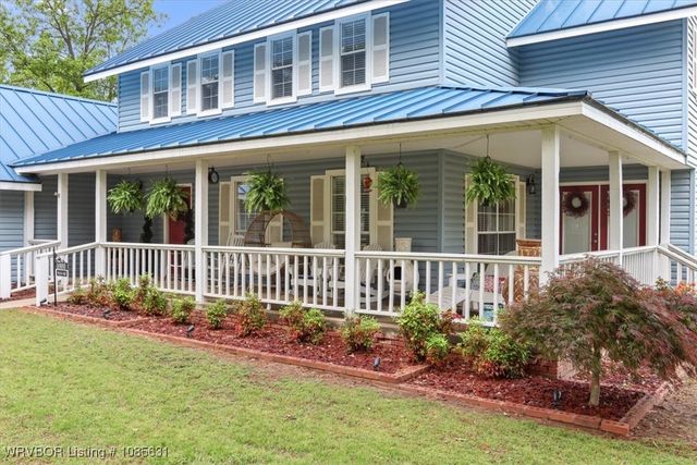 3900 Wylie Road, Poteau, OK 74953