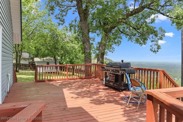 3900 Wylie Road, Poteau, OK 74953