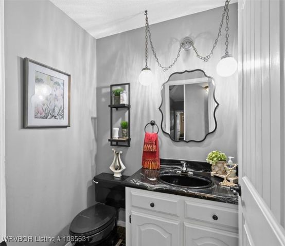 3900 Wylie Road, Poteau, OK 74953