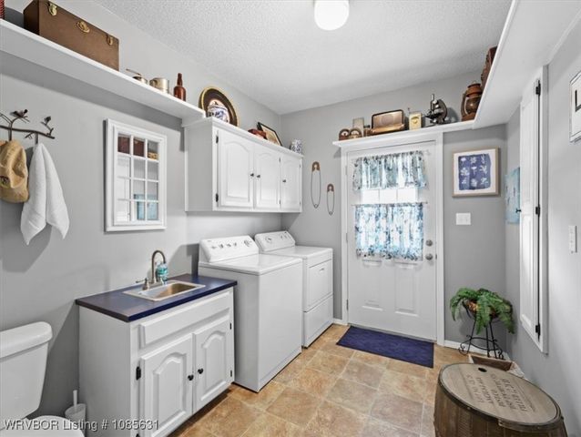 3900 Wylie Road, Poteau, OK 74953