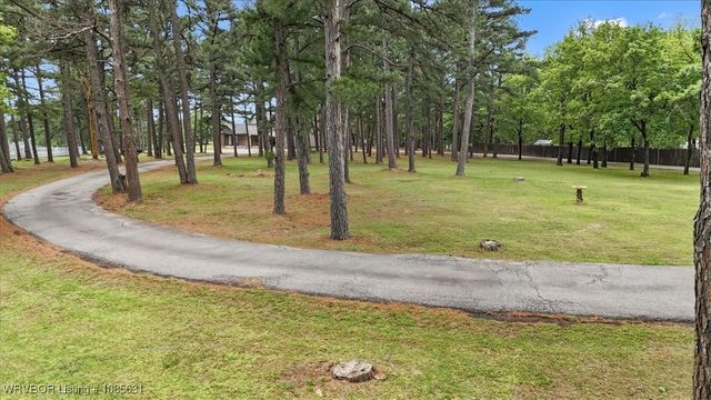 3900 Wylie Road, Poteau, OK 74953