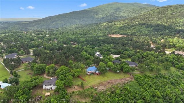 3900 Wylie Road, Poteau, OK 74953