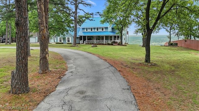 3900 Wylie Road, Poteau, OK 74953