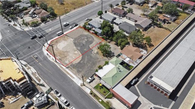 0 Arrow, Fontana, CA 92335