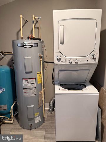 1223 PINE AVE, Shady Side, MD 20764