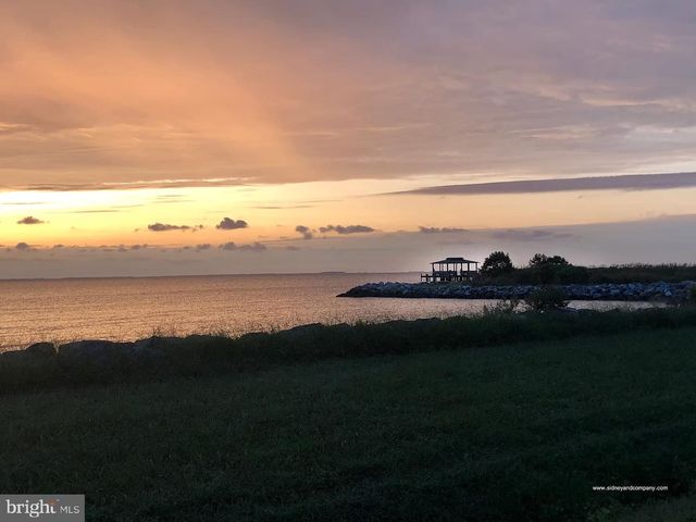 1223 PINE AVE, Shady Side, MD 20764