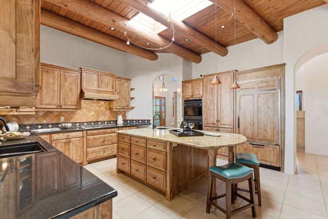 11B Camino De Los Montoyas, Santa Fe, NM 87506