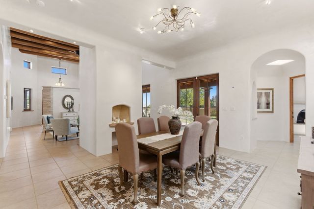 11B Camino De Los Montoyas, Santa Fe, NM 87506