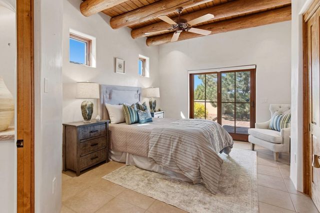 11B Camino De Los Montoyas, Santa Fe, NM 87506