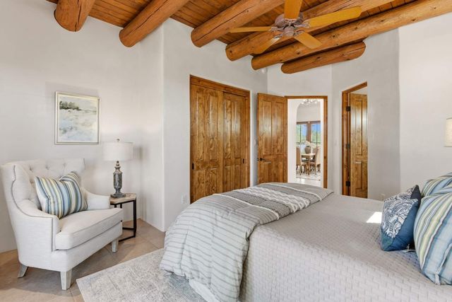 11B Camino De Los Montoyas, Santa Fe, NM 87506
