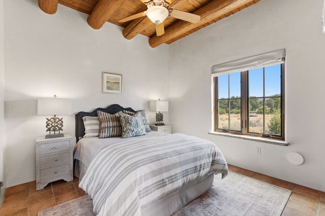 11B Camino De Los Montoyas, Santa Fe, NM 87506