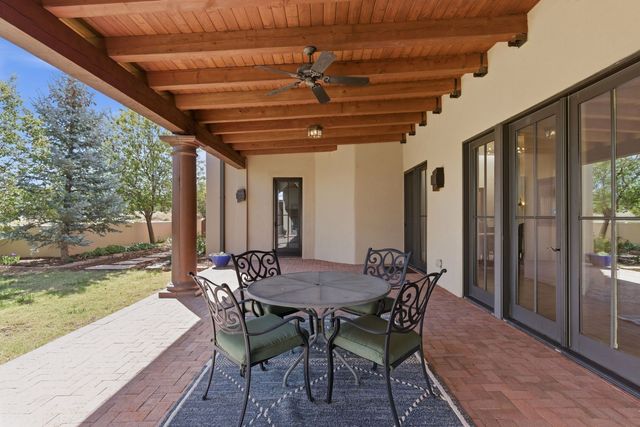 11B Camino De Los Montoyas, Santa Fe, NM 87506
