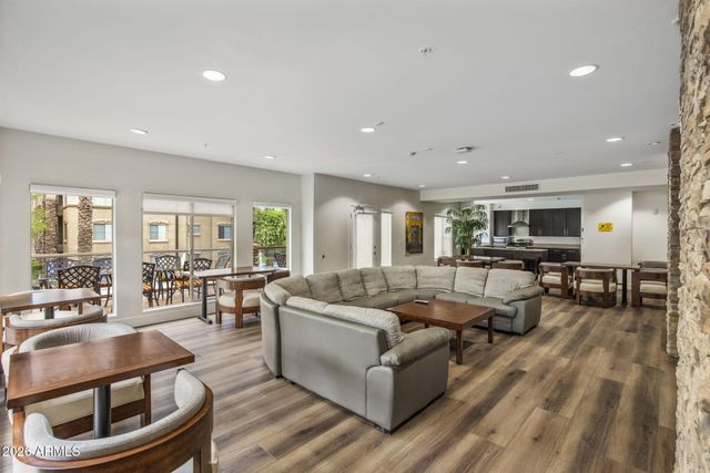 5450 E DEER VALLEY Drive 3172, Phoenix, AZ 85054