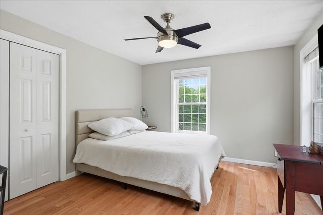23 Peaslee Crossing Road, Newton, NH 03858