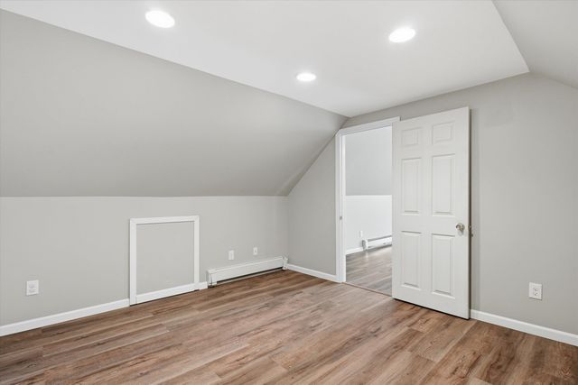23 Peaslee Crossing Road, Newton, NH 03858