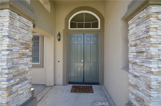 28305 Tiara Court, Highland, CA 92346