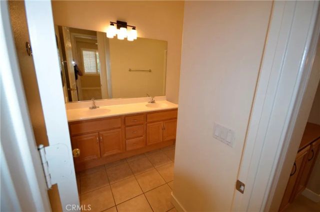 28305 Tiara Court, Highland, CA 92346