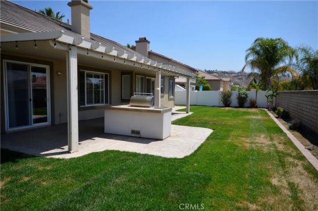 28305 Tiara Court, Highland, CA 92346