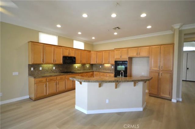 28305 Tiara Court, Highland, CA 92346