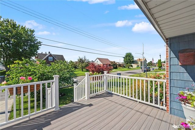 32 Hamilton Avenue, Lackawanna, NY 14218