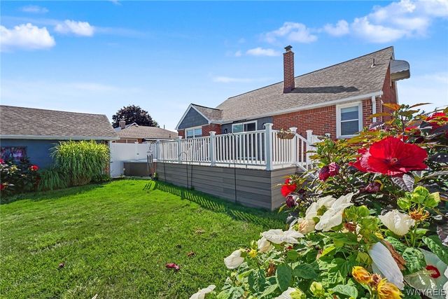 32 Hamilton Avenue, Lackawanna, NY 14218