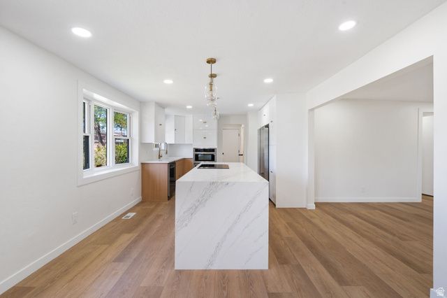1098 E LORI WAY, Murray, UT 84117
