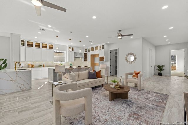 7310 Cresta Bulivar, San Antonio, TX 78256