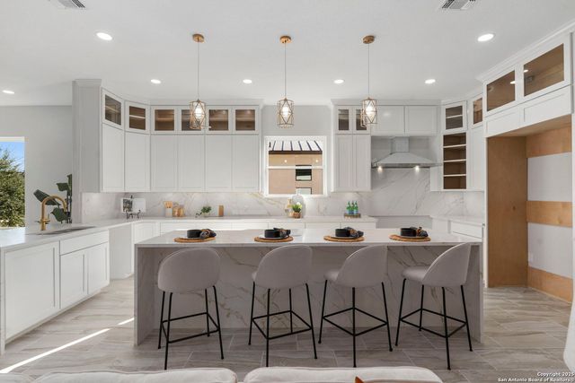 7310 Cresta Bulivar, San Antonio, TX 78256