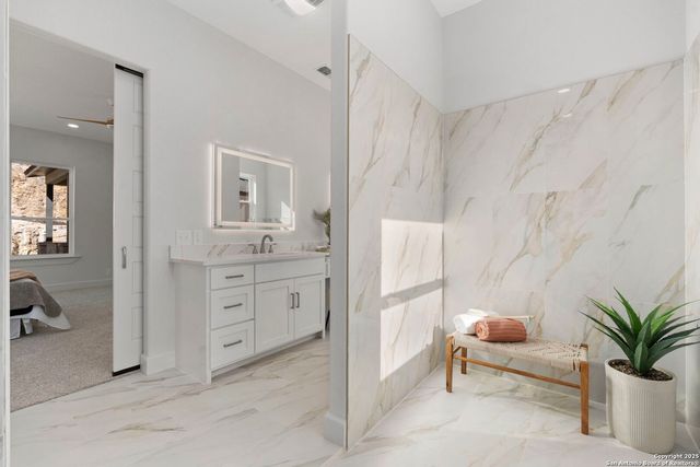 7310 Cresta Bulivar, San Antonio, TX 78256