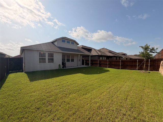 7401 Mayplace Drive, Mckinney, TX 75071