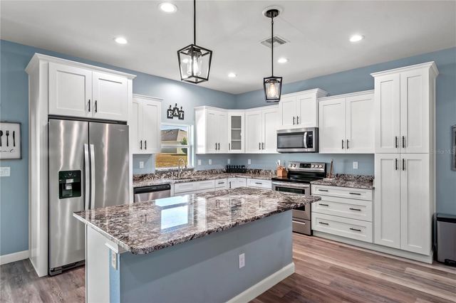 2839 NE 43RD ROAD, Ocala, FL 34470