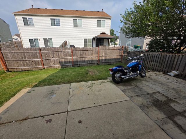 238 Williamsburg Court, Romeoville, IL 60446